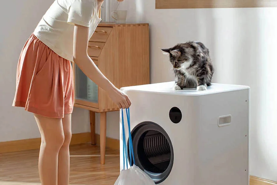 cat self cleaning litter box