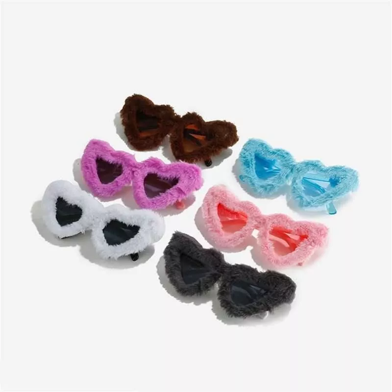 New Retro Heart-Shaped Soft Plush Sunglasses Women Fashion Blue Pink Eyewear Trending Men Cat Eye Sun Glasses Shades UV400